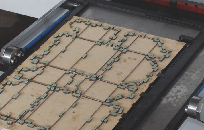 Close-up of Steel Rule Die for Automatic Die Cutting Machine
