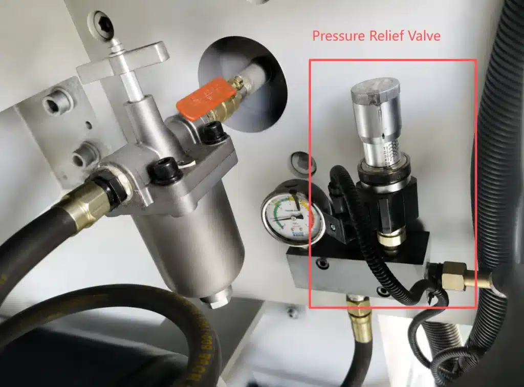 Hydraulic pressure regulating valve for DAIS die cutting machine